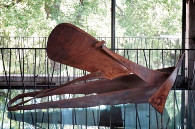 Anthony Caro au Parc de Sculptures de la commanderie de Peyrassol dans le Var