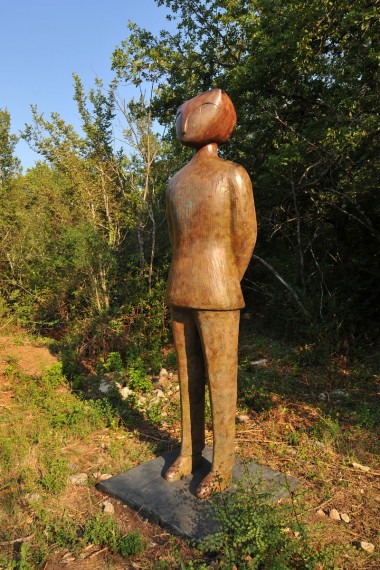 Folon au parc de sculptures de la commanderie de peyrassol dans le var